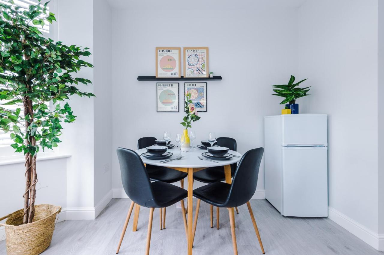 Parkview Place Serviced Apartment Coventry Bagian luar foto