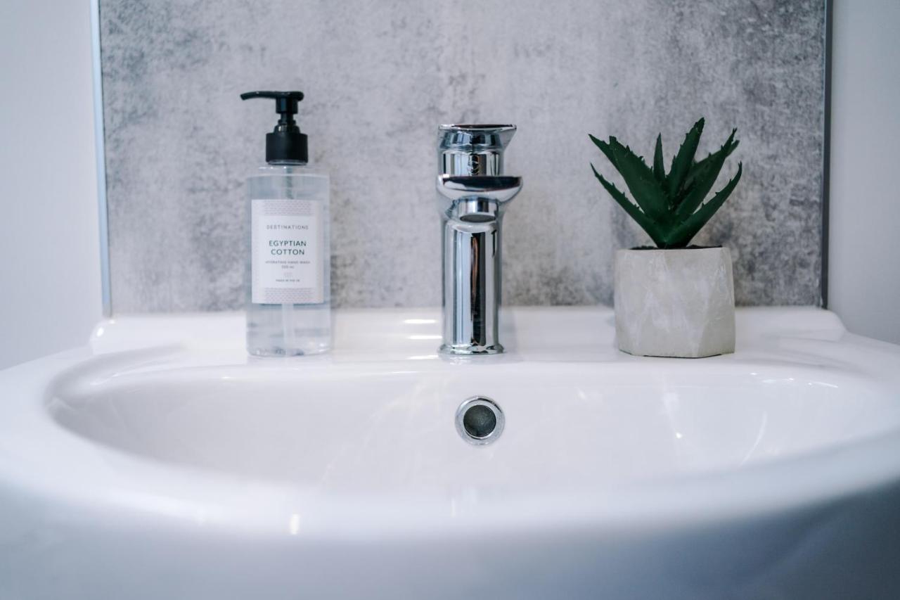 Parkview Place Serviced Apartment Coventry Bagian luar foto